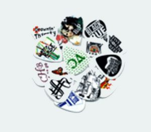 Photo Guitar Picks - Now you can customize your own guitar pick keep sake with your favorite picture, artist, band logo, or brand.
