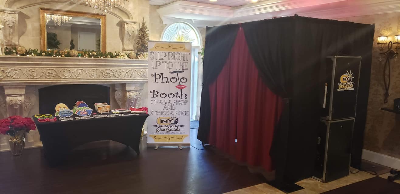 novelty photo booth for college and corporate events