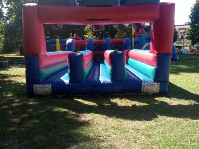 Basketball Bungee Run
