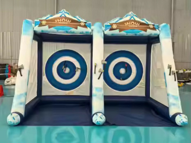 Snow Throw (Axe Throwing)